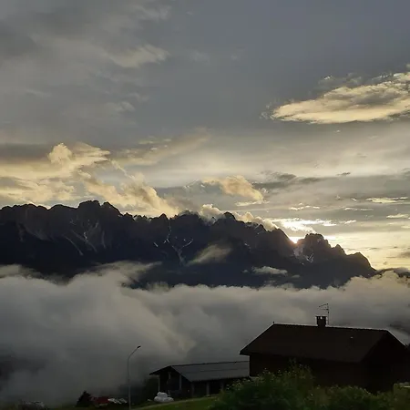 فندق مبيت وإفطار Il Bucaneve 3*