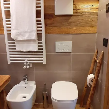 Il Bucaneve Alojamento de Acomodação e Pequeno-almoço Santo Stefano Di Cadore