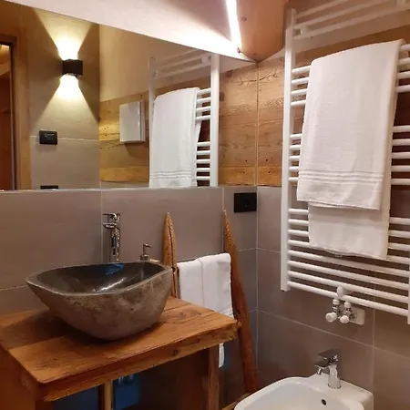 Il Bucaneve Bed & Breakfast *