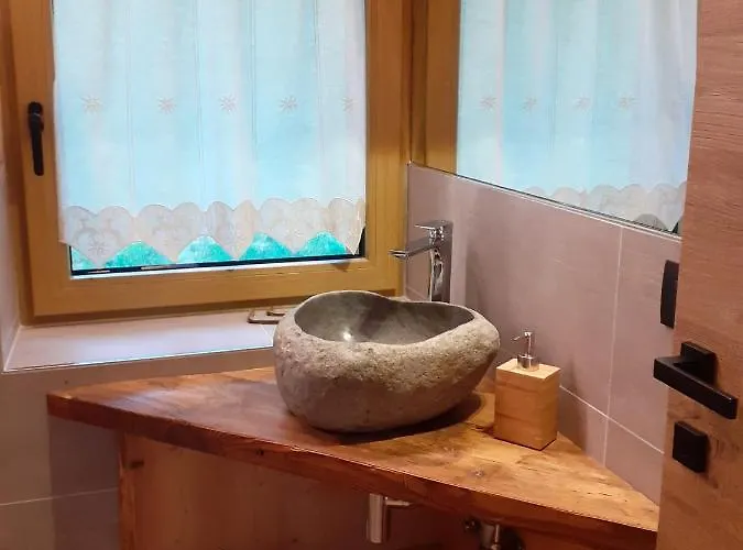 ベッド・アンド・ブレックファスト Il Bucaneve サント・ステーファノ・ディ・カドーレ